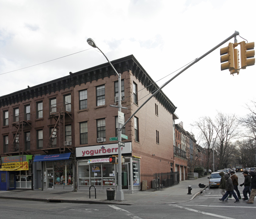 77 5th Ave in Brooklyn, NY - Foto de edificio