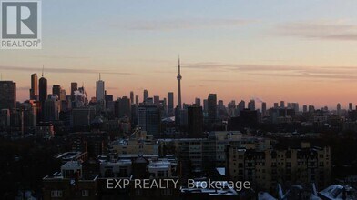 160 Balmoral Ave in Toronto, ON - Building Photo - Building Photo