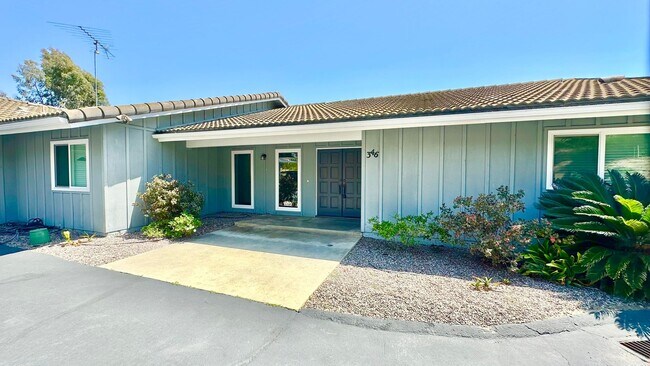 346 Spanish Spur in Fallbrook, CA - Building Photo - Building Photo