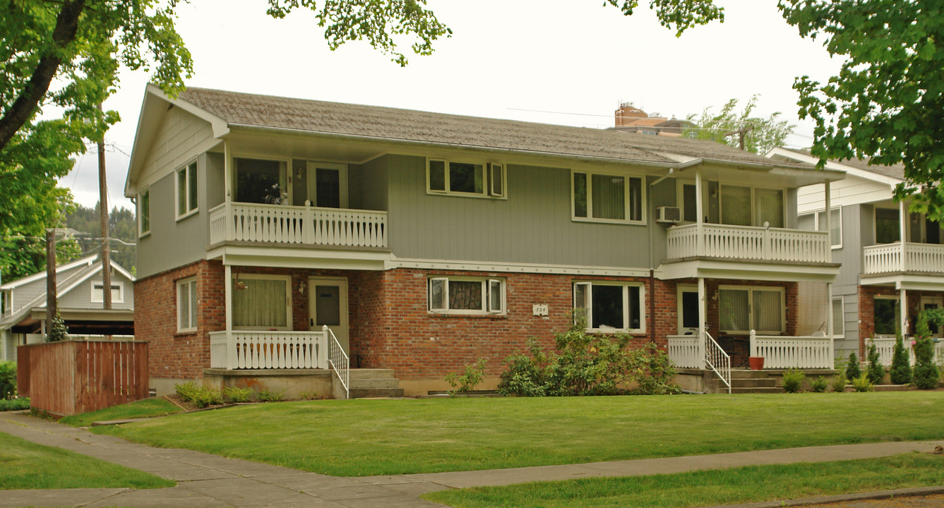 722-724 E Coeur D' Alene Ave in Coeur d'Alene, ID - Building Photo