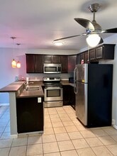 616 Lynn Ave, Unit 29 in Kalamazoo, MI - Foto de edificio - Building Photo