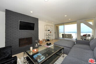 4 Lighthouse St-Unit -5 in Marina Del Rey, CA - Building Photo - Building Photo