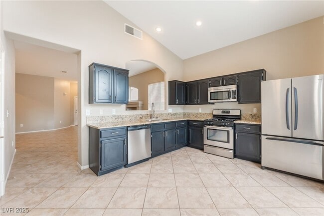 property at 912 Siena Hills Ln