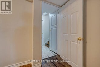 1861 Bainbridge Dr in Pickering, ON - Building Photo - Building Photo