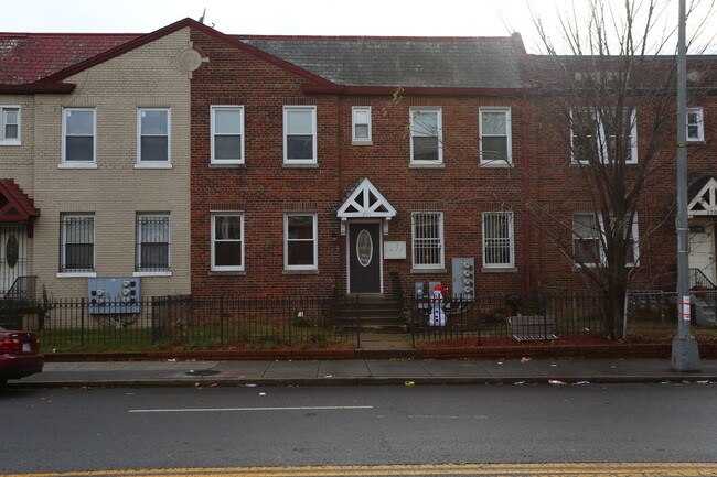 1711 W Virginia Ave NE in Washington, DC - Building Photo - Building Photo