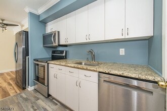 2350 NJ-10 in Morris Plains, NJ - Building Photo - Building Photo