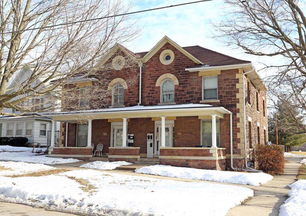 1101 Walker St in Des Moines, IA - Foto de edificio