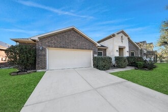 7610 Willow School Dr in Spring, TX - Foto de edificio - Building Photo