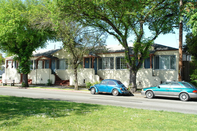 2350-2352 Sacramento St in Berkeley, CA - Building Photo - Building Photo