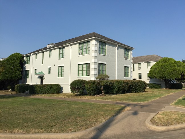 The Ritz Apartments in Bartlesville, OK - Building Photo - Building Photo