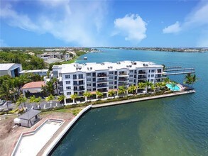 2700 N Federal Hwy-Unit -308 in Boynton Beach, FL - Building Photo - Building Photo