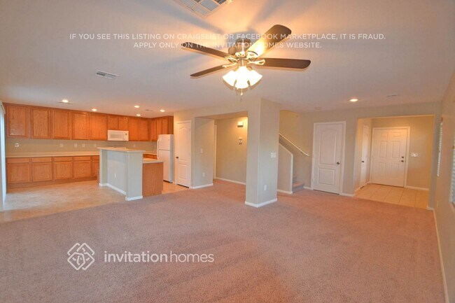 25 W Focal Point Ave in North Las Vegas, NV - Foto de edificio - Building Photo