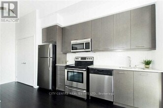 365-1365 Prince of Wales Dr in Mississauga, ON - Building Photo - Building Photo