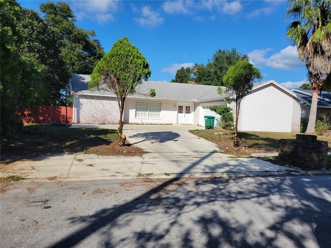 property at 2131 OrangePointe Ave