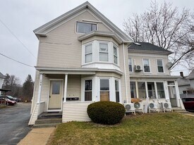 199 E Main St in Orange, MA - Building Photo