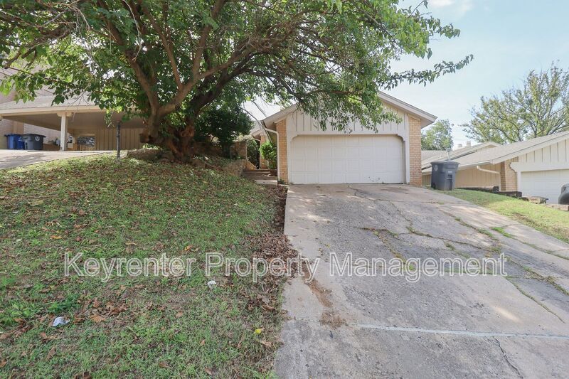 3916 E 60th Pl in Tulsa, OK - Building Photo