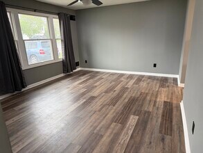 87 Village Dr in Barnegat, NJ - Building Photo - Building Photo