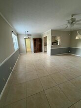 185 Salisbury E in West Palm Beach, FL - Building Photo - Building Photo