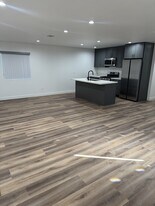 929 E 91st St, Unit 925 in Los Angeles, CA - Building Photo