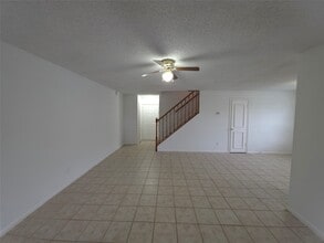 7126 Deer Creek Ct in Spring, TX - Building Photo - Building Photo