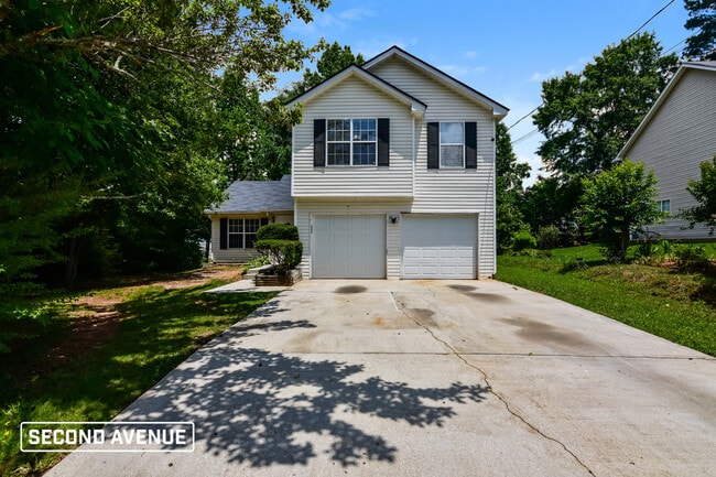 property at 2676 Boulder Pointe Way