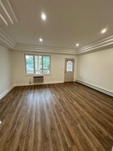 798 Wolcott Ave in Beacon, NY - Foto de edificio - Building Photo