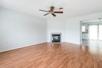 2209 High Bush Cir in Glen Allen, VA - Building Photo - Building Photo