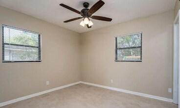 7707 Falcon St in Jacksonville, FL - Building Photo - Building Photo