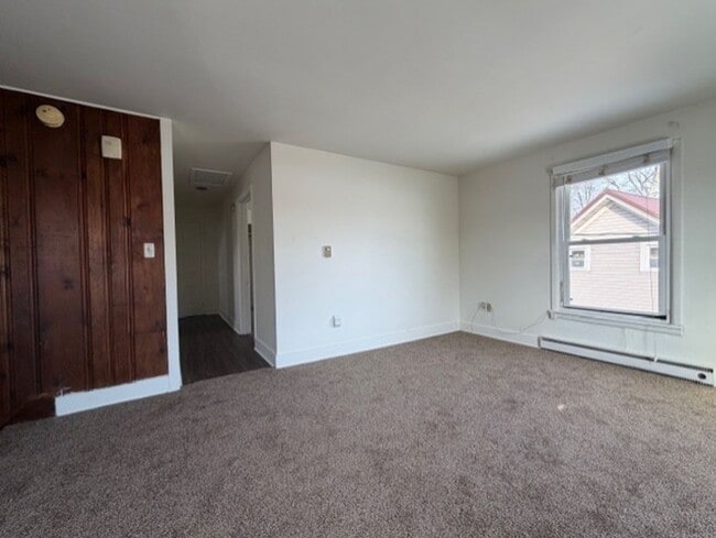 38-42-42 E Xenia Ave in Cedarville, OH - Building Photo - Building Photo