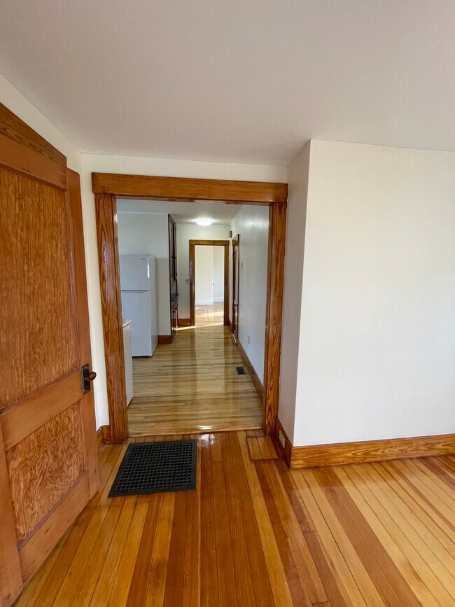 29 High St Apartments and Nearby Keene Apartments For Rent Keene, NH