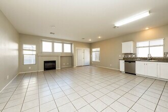 6813 Tartarus St in Las Vegas, NV - Building Photo - Building Photo