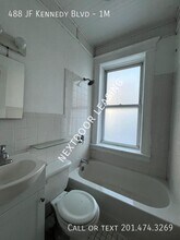 488 John F. Kennedy Blvd in Bayonne, NJ - Building Photo - Building Photo