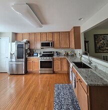 2446 Emily Ln in Elgin, IL - Building Photo - Building Photo