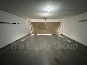 2139 S Conyer Ct in Visalia, CA - Building Photo - Building Photo