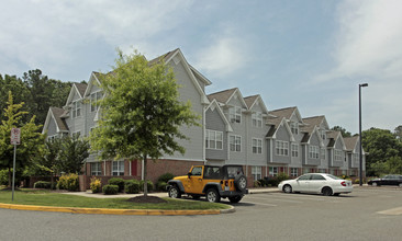 The Suites at Port Warwick in Newport News, VA - Building Photo - Building Photo