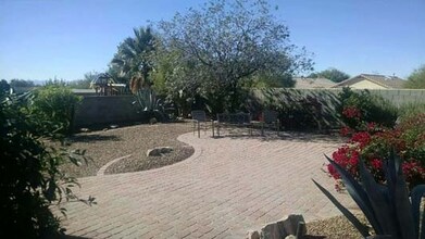 13233 N Hammerstone Ln in Oro Valley, AZ - Foto de edificio - Building Photo