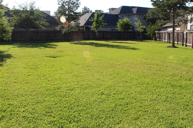 919 Sterling Creek Cir