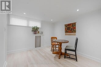 44 Robertsfield Crescent in Toronto, ON - Building Photo - Building Photo