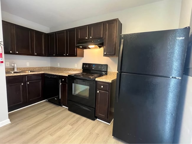 16 Duiguid Dr in Lynchburg, VA - Building Photo - Building Photo
