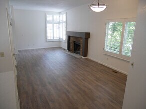 5555 E Briarwood Ave in Centennial, CO - Building Photo - Building Photo