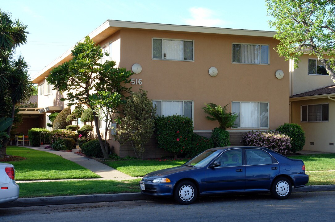 524 Grace Ave in Inglewood, CA - Foto de edificio