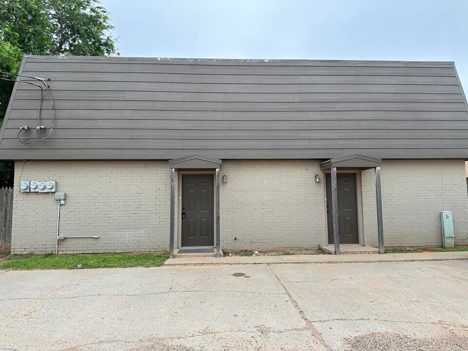 4206 17th St in Lubbock, TX - Building Photo