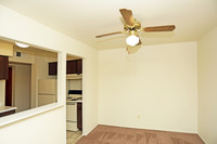 Clairridge Estates Apartments in Clinton Township, MI - Foto de edificio - Interior Photo