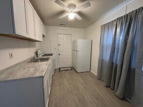 11291 Lozier Ave in Warren, MI - Building Photo - Building Photo