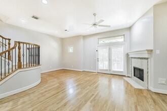 5823 Lacy St in Houston, TX - Building Photo - Building Photo