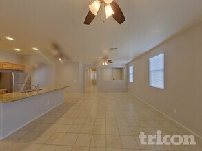 41038 W Portis Dr, Unit 8 in Maricopa, AZ - Building Photo - Building Photo