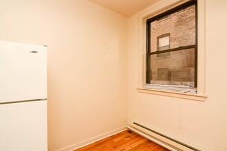 1053 W George St in Chicago, IL - Building Photo - Building Photo