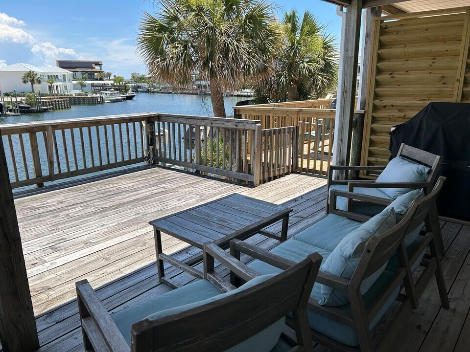 175 Durango Rd in Destin, FL - Building Photo