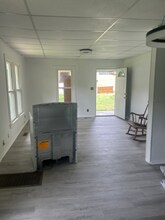 221 Wilkins Ave in Etowah, TN - Building Photo - Building Photo