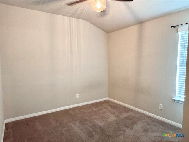 1230 William Crst in New Braunfels, TX - Foto de edificio - Building Photo